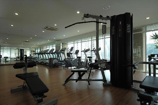 Apartment Maytower Services *